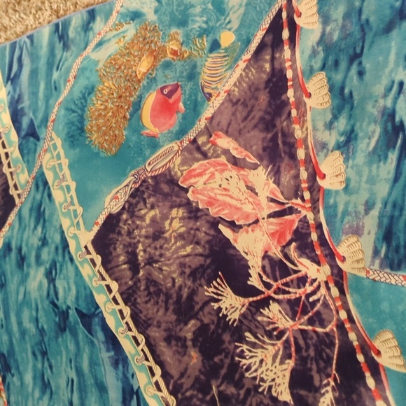 Luxury 100% Silk Long Scarf Fish Hawaii Vacation World Under The Sea Art To Wear - Picture 5 of 10